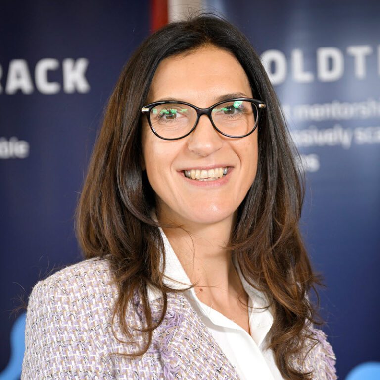 Sara Cipolat - ACI: Advise Connect Inspire